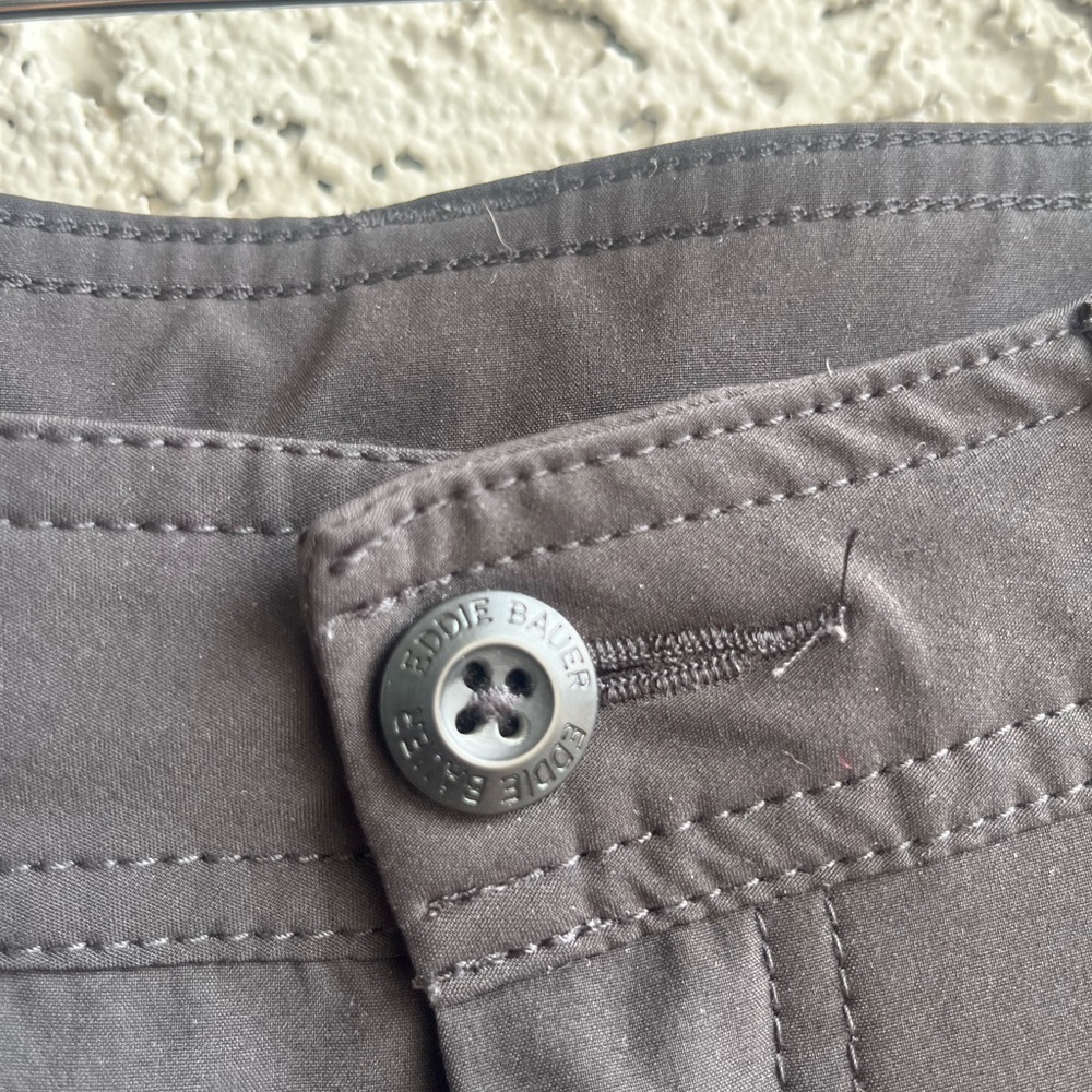 EDDIE BAUER Black Polyester/Elastic Waistband Cargo Pants Bootcut Women’s 8 - Picture 7 of 10